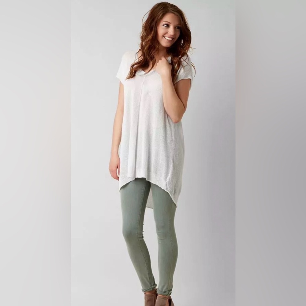 Free People White V-Neck Flow Tunic